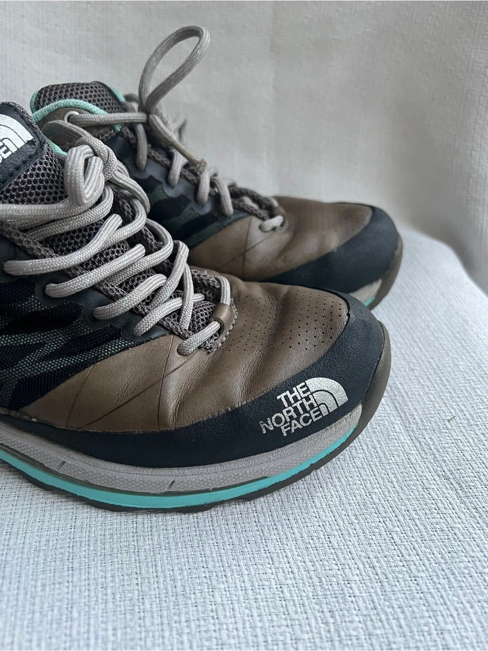 The North Face Women's Charcoal & Mint Trail Sneakers